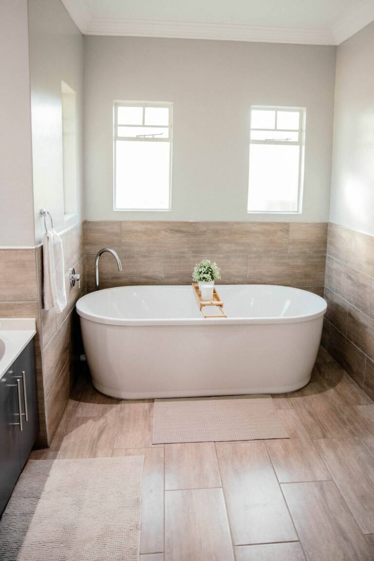 Main bathroom