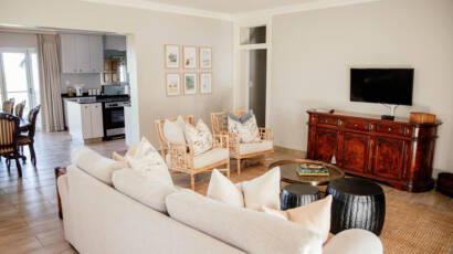 Sitting area and kitchen